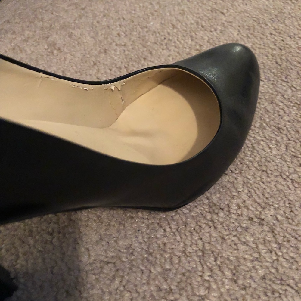 Round Toe Pumps - Picture 3 of 3